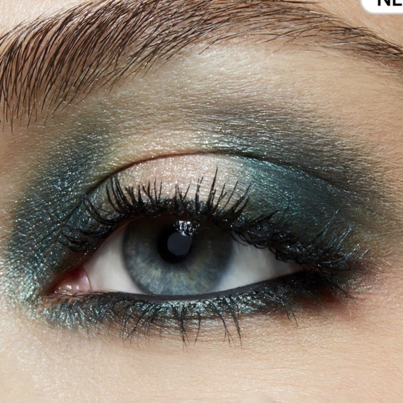 MAC That’s Showbiz Baby Green Eyeshadow NIB - Picture 8 of 9